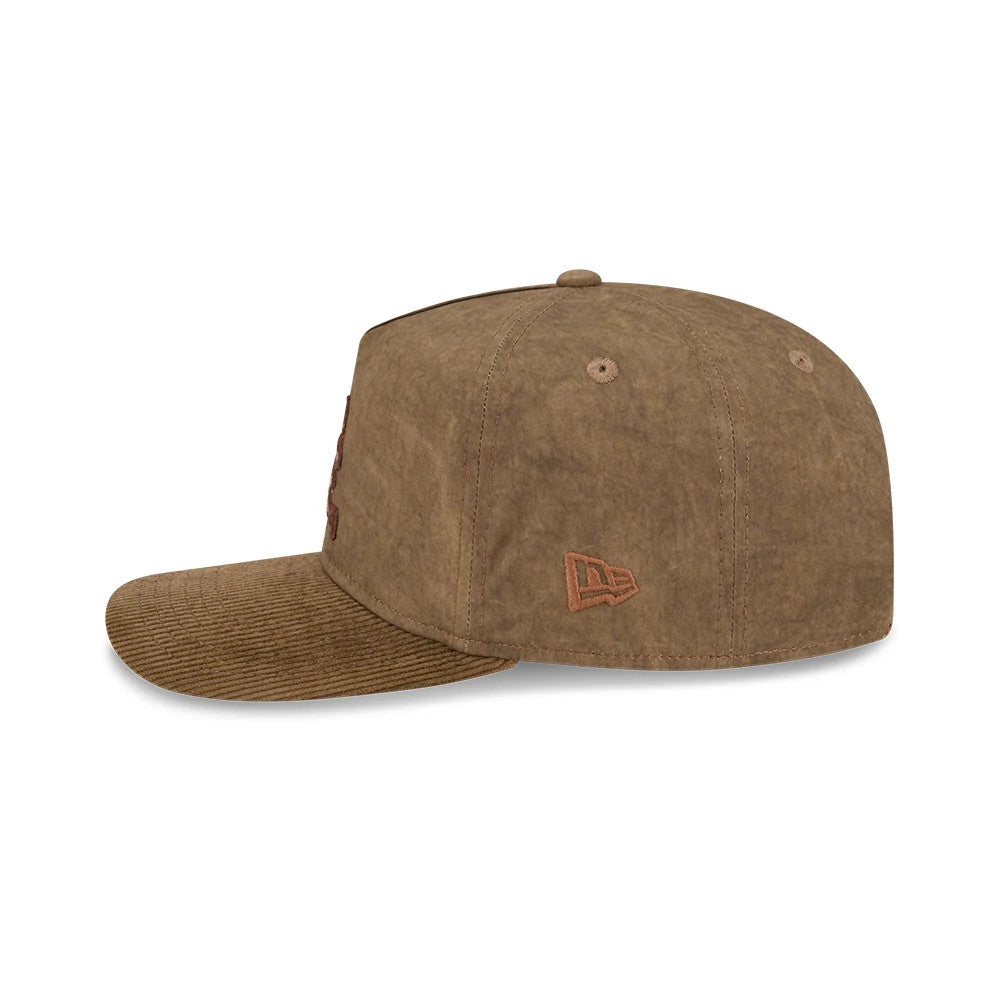 New York Mets MLB Utility Linen Open Brown New Era 19TWENTY Adjustable Cap, side view showing the brown embroidered New Era flag logo on the left panel, with a textured corduroy visor and a unstructured crown.