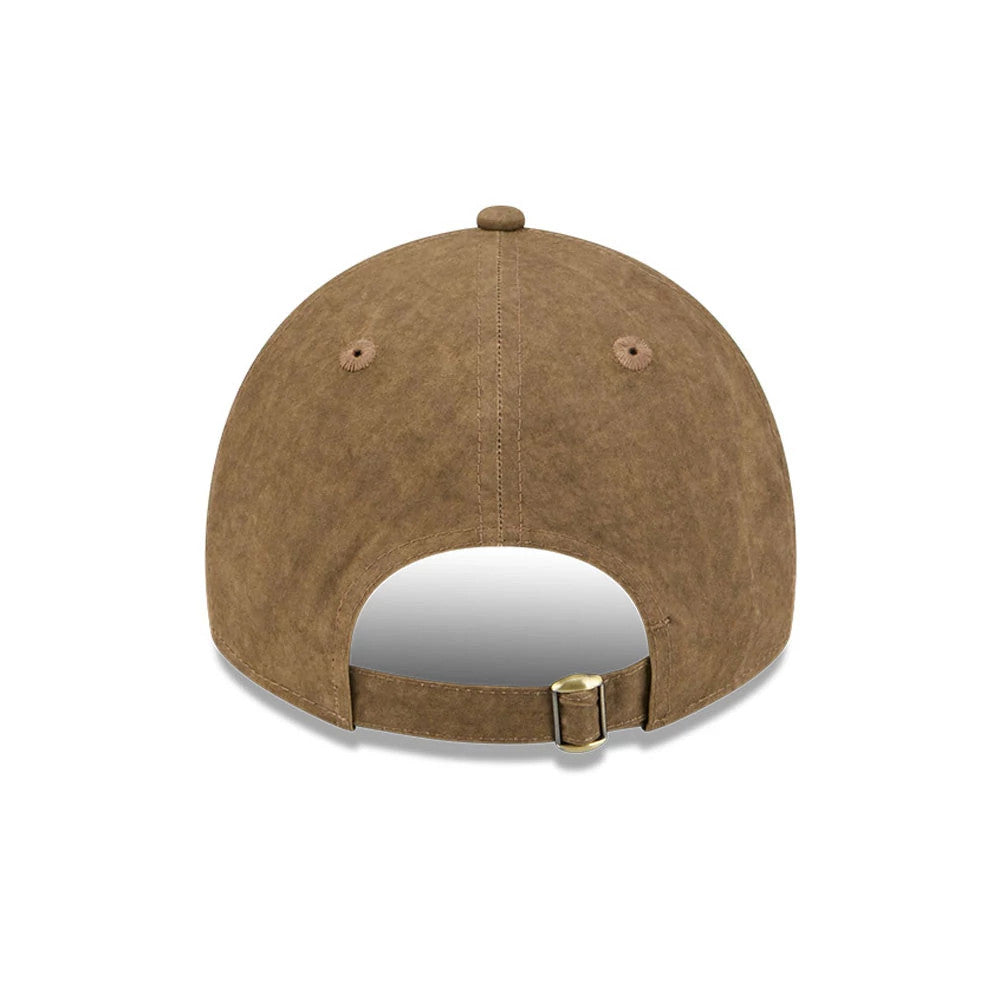 Pictured is this MLB Utility Linen Boston Red Sox 9TWENTY A-Frame cap in open brown. 4
