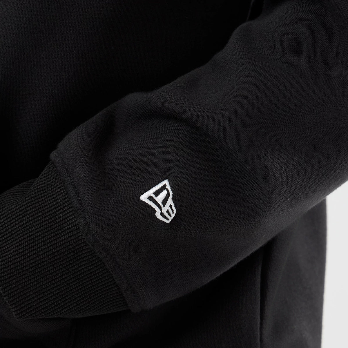 The model is wearing this Space Jam 2 X NBA Chicago Bulls Pullover Hoodie in black. 7