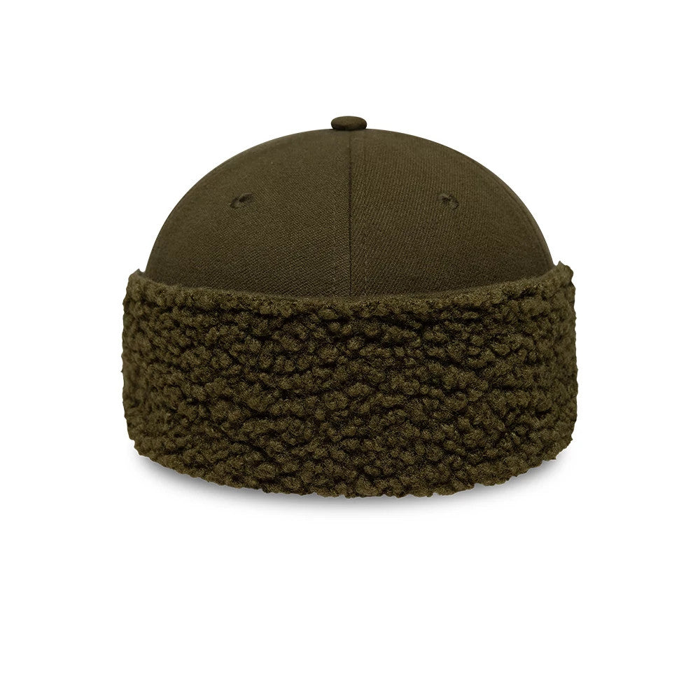 New Era Green 39THIRTY Downflap Stretch Fit Cap, rear view showing the warm downflap covering the lower part of the crown, with a textured green fabric and matching top button on the structured design.