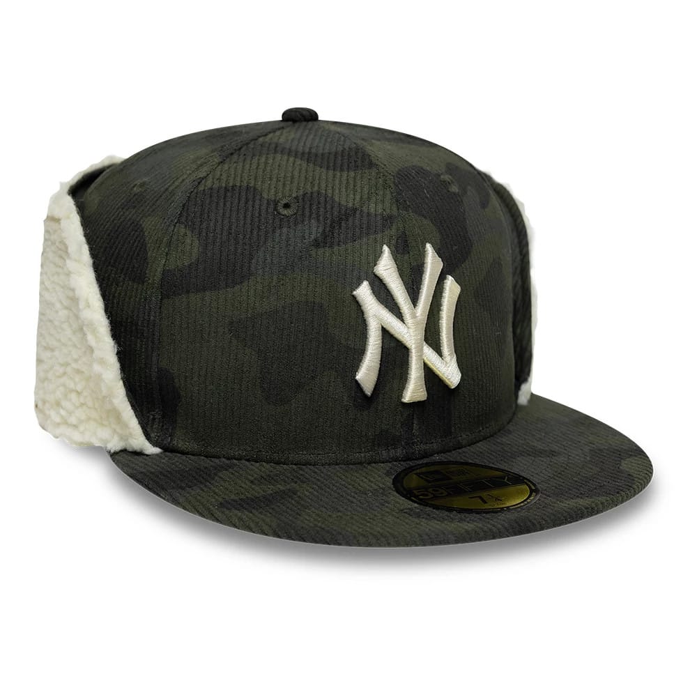 Pictured is this MLB Cord New York Yankees Downflap 59FIFTY Fitted cap in green. 3