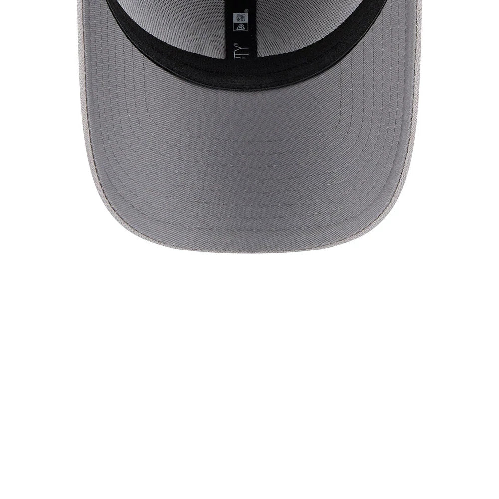 Pictured is this MLB Metallic New York Yankees 39THIRTY Stretch Fit cap in grey. 7