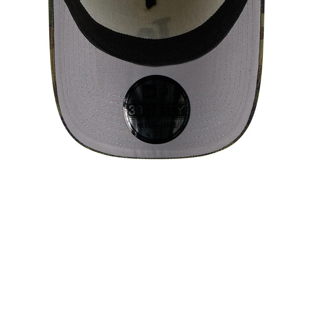 LA Dodgers MLB Camo Visor Cream New Era 39THIRTY A-Frame Stretch Fit Cap, inside view showing a black sweatband, grey undervisor, and a black 39THIRTY size sticker on the camo patterned visor.