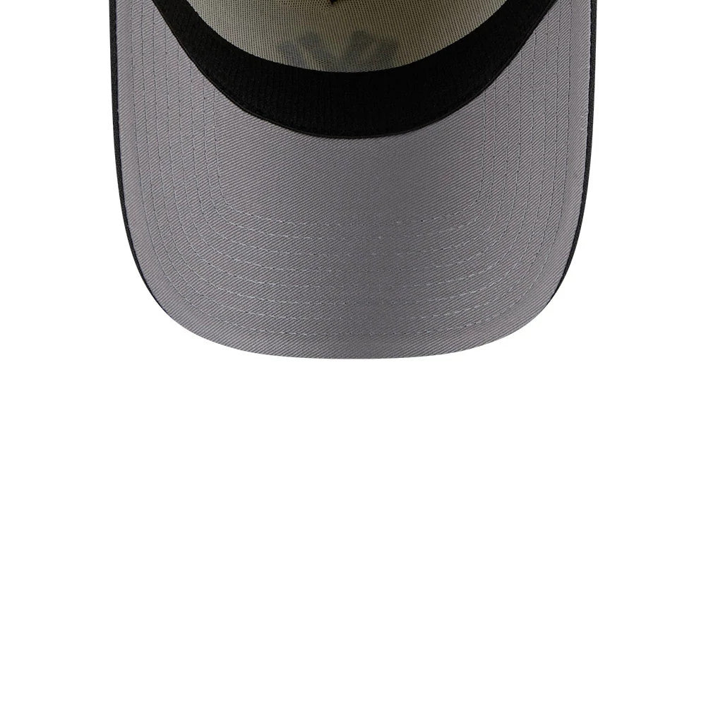 Pictured is this MLB Chrome New York Yankees 39THIRTY A-Frame Stretch Fit cap in cream. 2