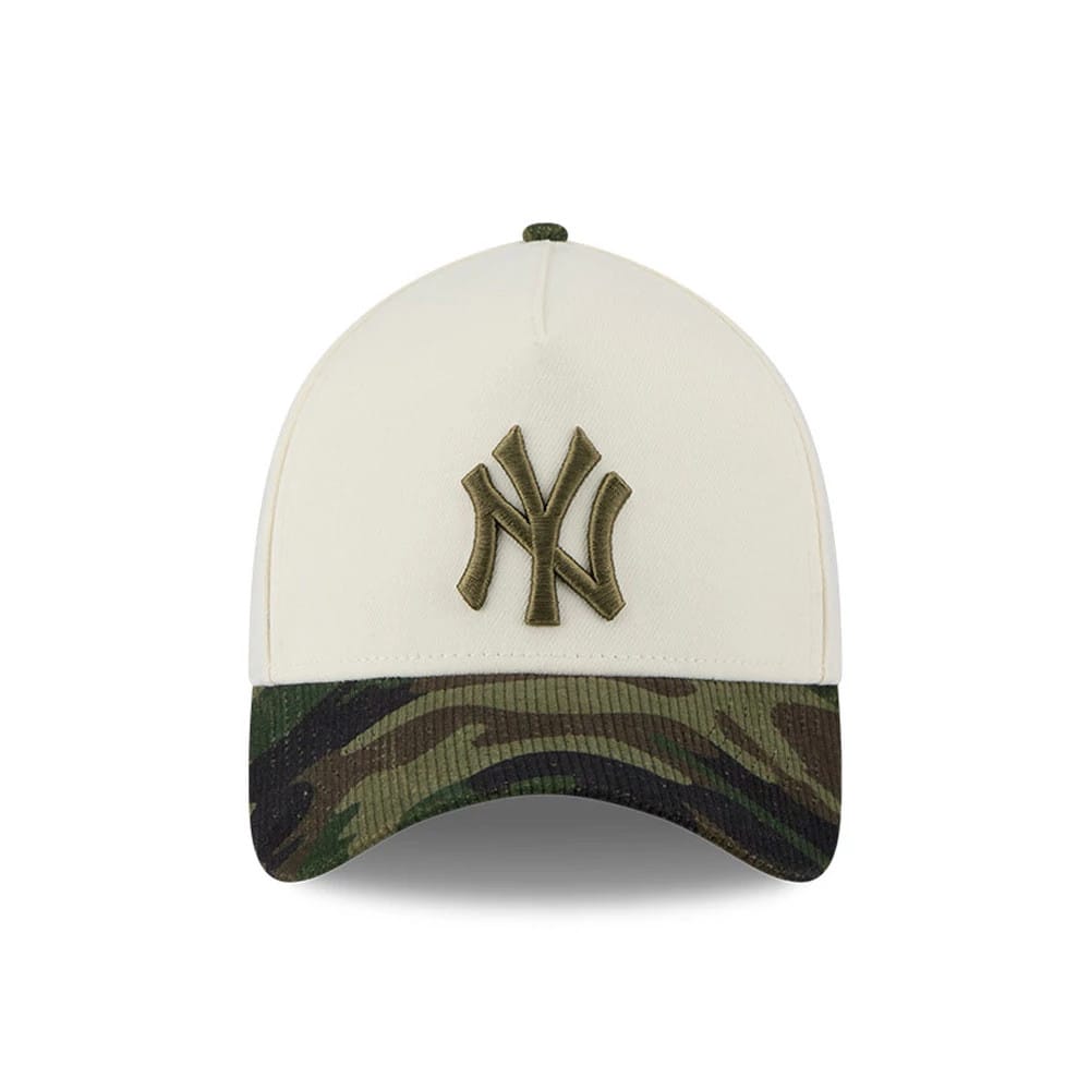 Pictured is this MLB Camo Visor New York Yankees 39THIRTY A-Frame Stretch Fit cap in Cream. 3