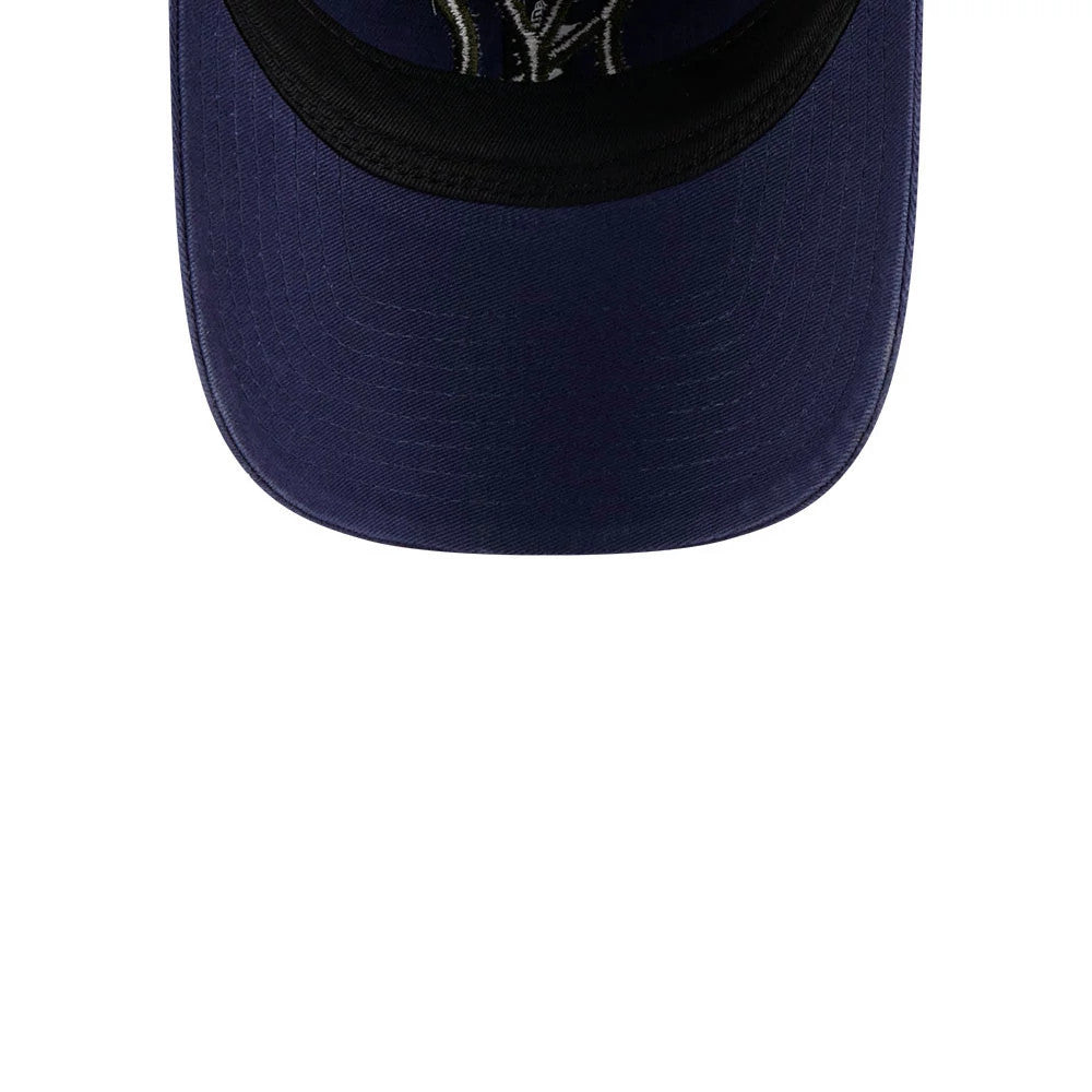 New York Yankees MLB Rifle Green Logo Navy New Era 9TWENTY Adjustable Cap, top view showing the navy curved visor with stitching details, and part of the embroidered Yankees logo on the crown.