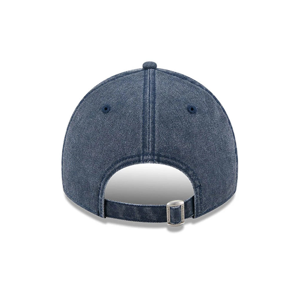 Pictured is this MLB Overwash New York Yankees 9TWENTY cap in dark blue. 4
