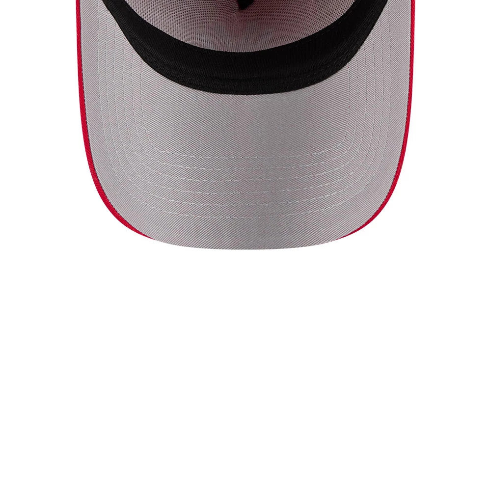 Pictured is this MLB Barb Visor New York Yankees 9FORTY A-Frame cap in red. 2
