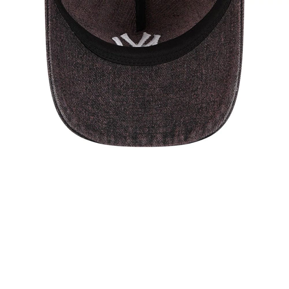 Pictured is this MLB Overwash New York Yankees 9TWENTY A-Frame cap in Charcoal. 6