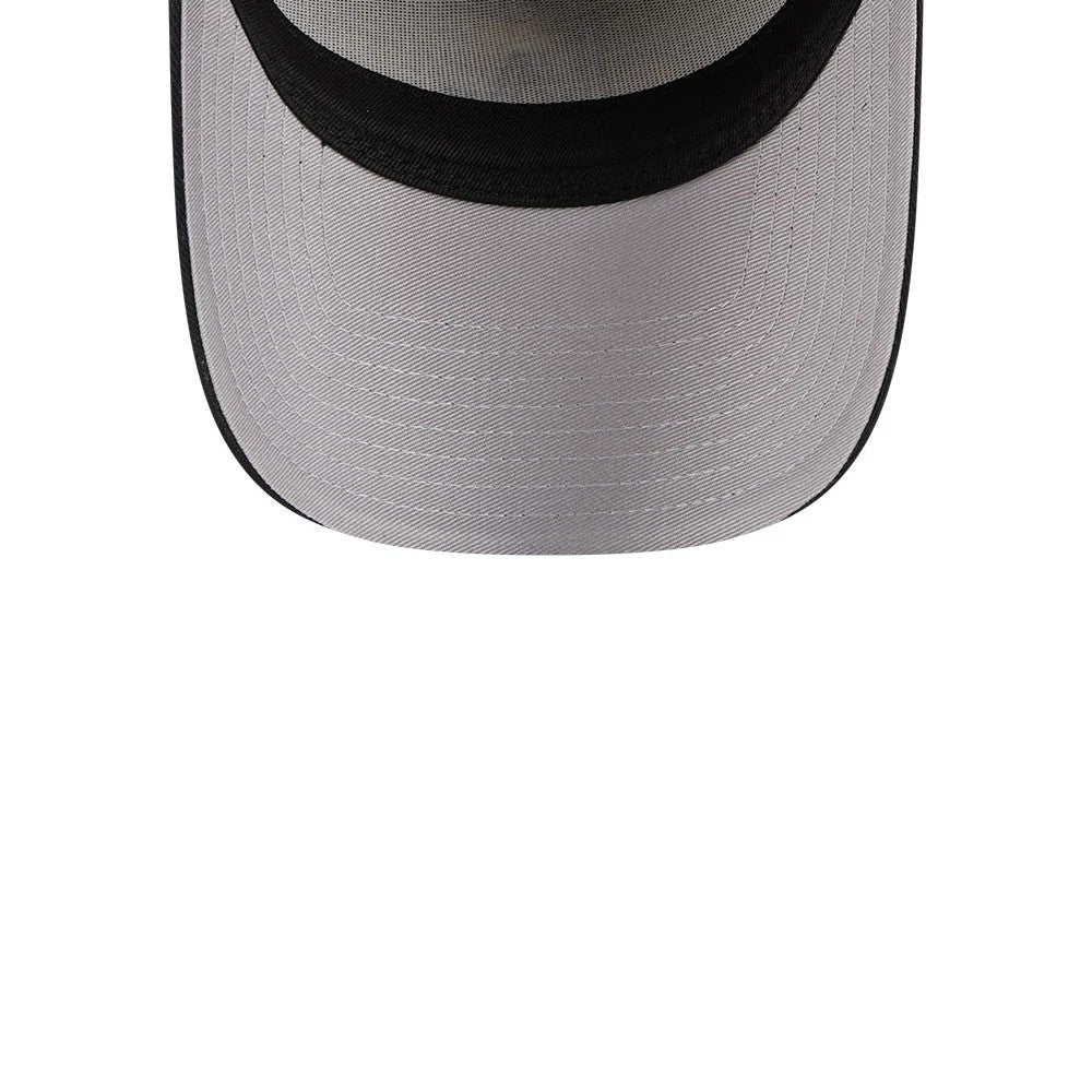 Pictured is this MLB Desert 2 Tone LA Dodgers 9FORTY A-Frame cap in beige. 2