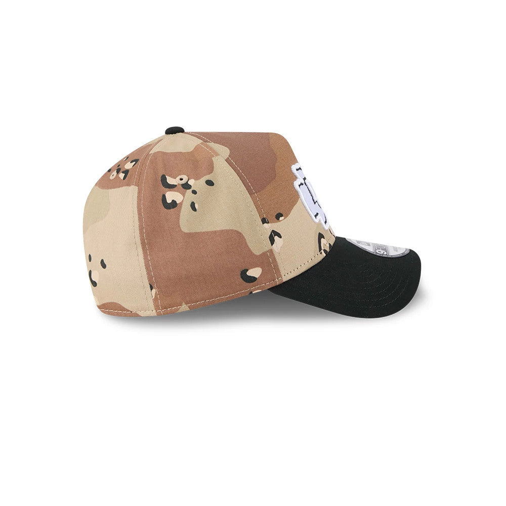 Kansas City Chiefs NFL Desert 2 Tone Beige New Era 9FORTY A-Frame Adjustable Cap, side view showing a white raised embroidered logo on the front panel, a curved black visor with a 9FORTY size sticker, and a camouflage pattern crown.
