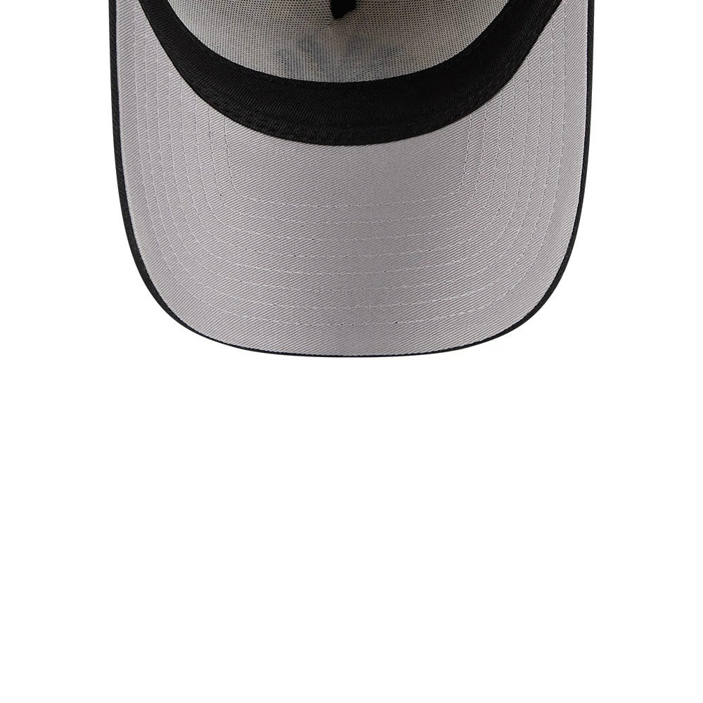Pictured is this MLB Desert 2 Tone New York Yankees 9FORTY A-Frame cap in beige. 2
