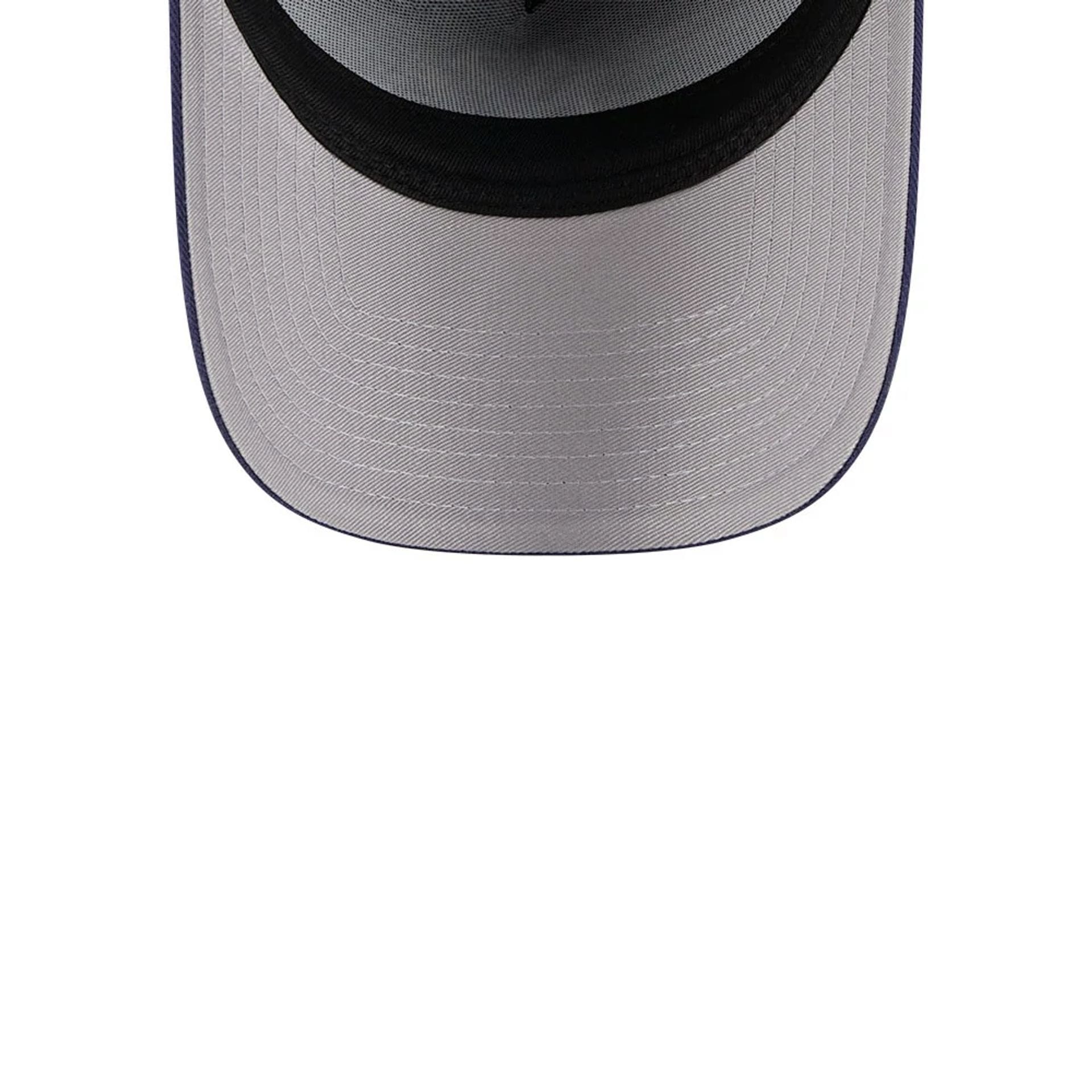 Pictured is this MLB Autumn Mix New York Yankees 9FORTY A-Frame cap in navy. 2