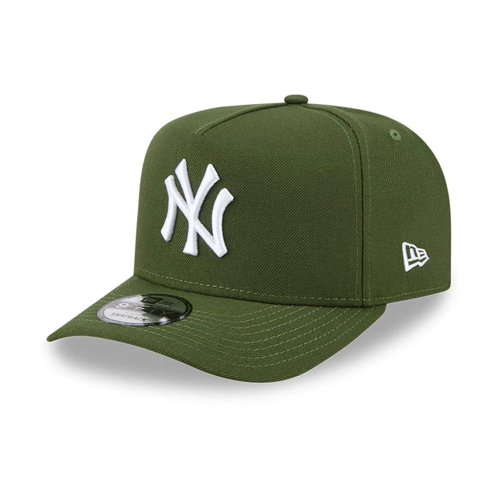 Pictured is this MLB Rifle Green New York Yankees 9FIFTY A-Frame Snapback cap in dark green. 1
