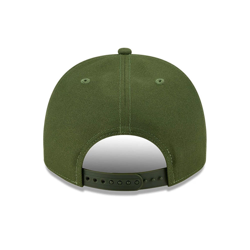 Yankees MLB Rifle Green New Era 9FIFTY A-Frame Snapback Adjustable Cap, rear view showing the plain back panels, green top button, stitched eyelets, and the adjustable snap closure for custom fit.