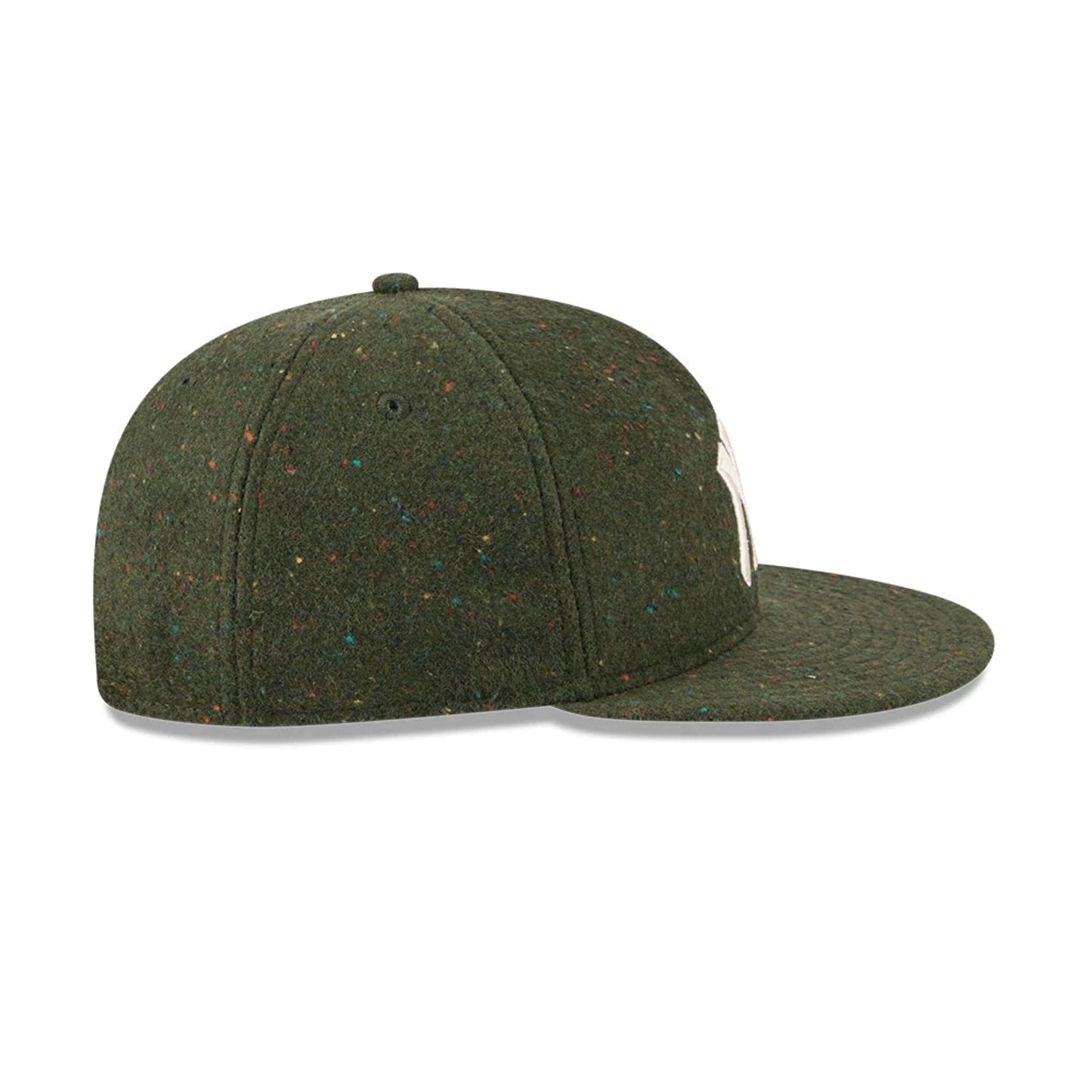 Pictured is this MLB Speckled Wool New York Yankees Retro Crown 9FIFTY cap in open green. 7