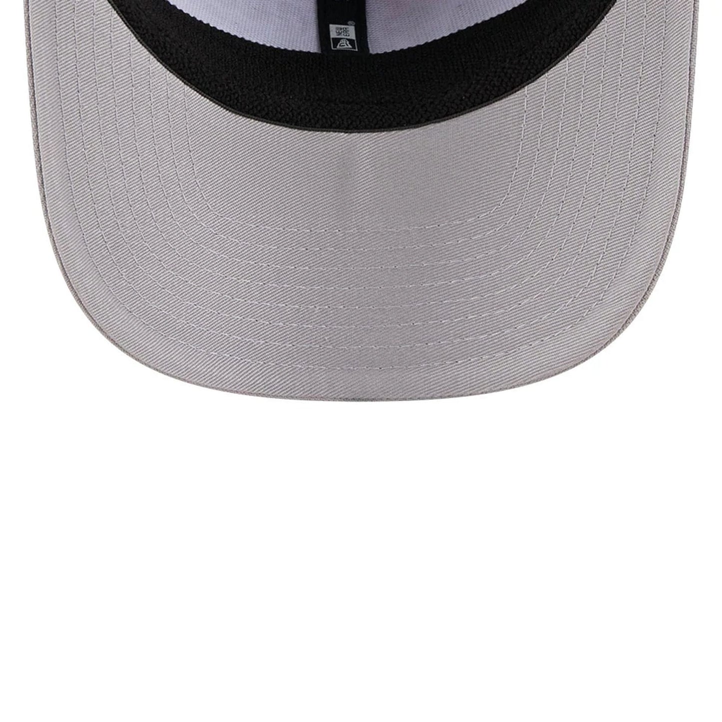 Pictured is this MLB Script LA Dodgers 9SEVENTY Stretch Snap cap in grey. 7