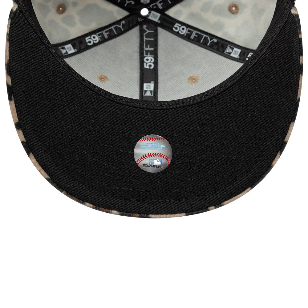 This is a New York Yankees Animal Print Leopard Black 59FIFTY Fitted Cap 2