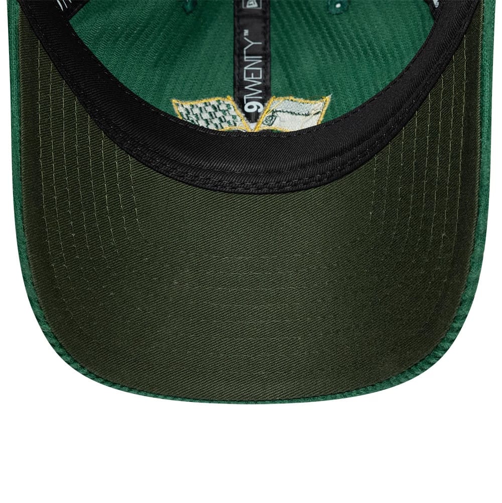 Pictured is this Speedway Chelsea FC 9TWENTY cap in dark green. 7