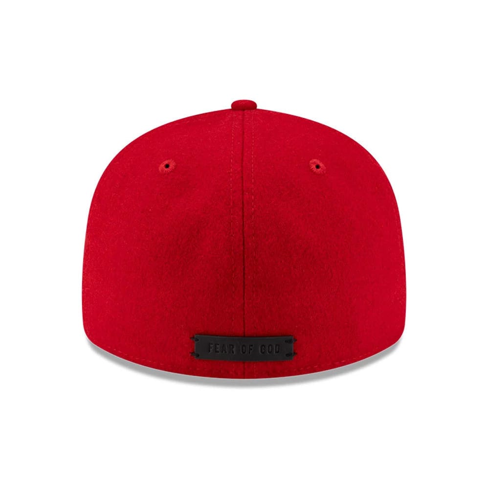 Pictured is this FOG X MLB Chicago White Sox Retro Crown 59FIFTY Fitted cap in red. 3