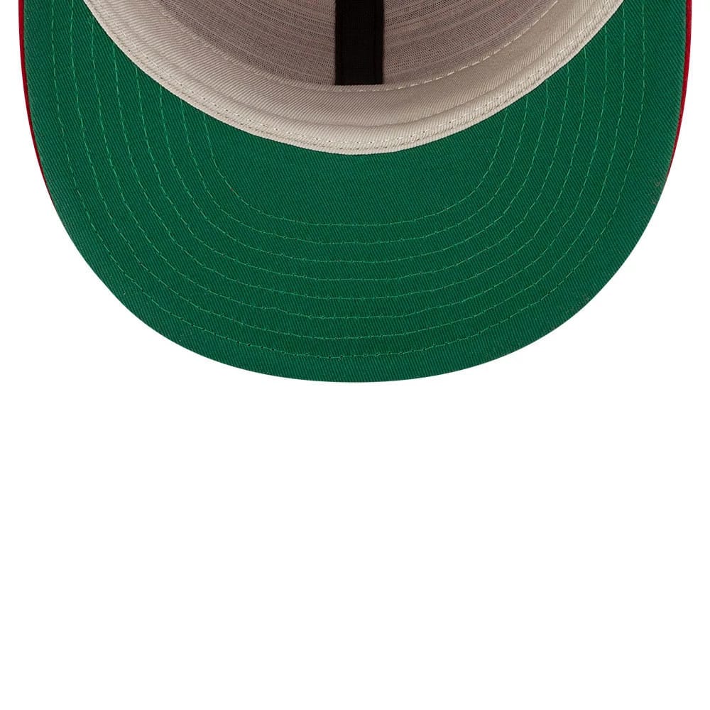 Pictured is this FOG X MLB Chicago White Sox Retro Crown 59FIFTY Fitted cap in red. 9