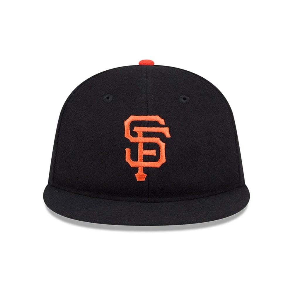 Pictured is this FOG X MLB San Francisco Giants Retro Crown 59FIFTY Fitted cap in black. 3