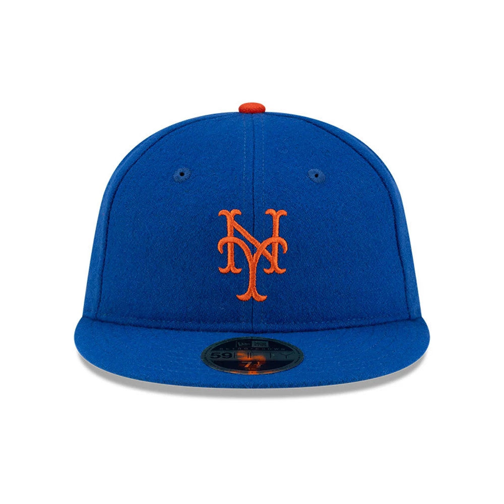 Pictured is this FOG X MLB New York Mets Retro Crown 59FIFTY Fitted cap in blue. 3