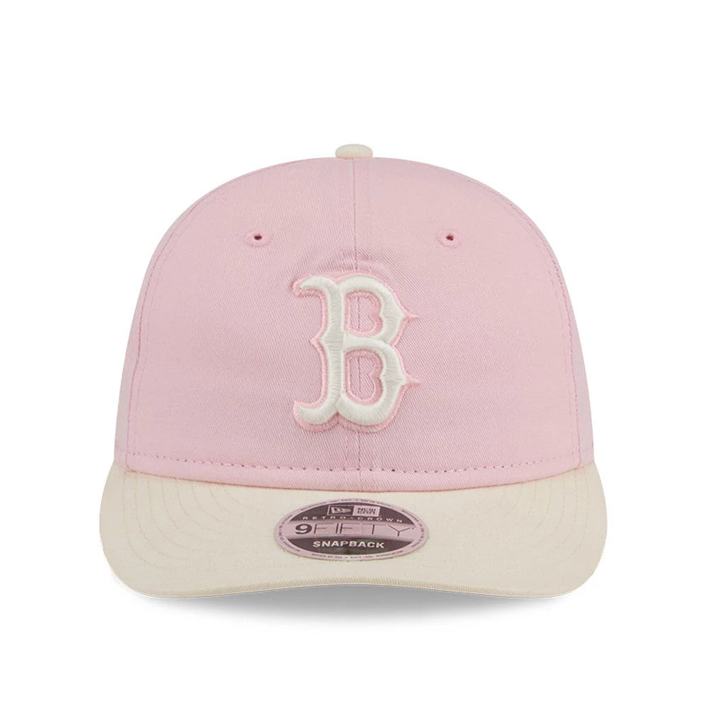 Boston Red Sox MLB Washed Tie Dye Pastel Pink New Era 9FIFTY Snapback Adjustable Cap, front view showing a white embroidered B logo on the pink crown with a cream visor and a 9FIFTY size sticker.