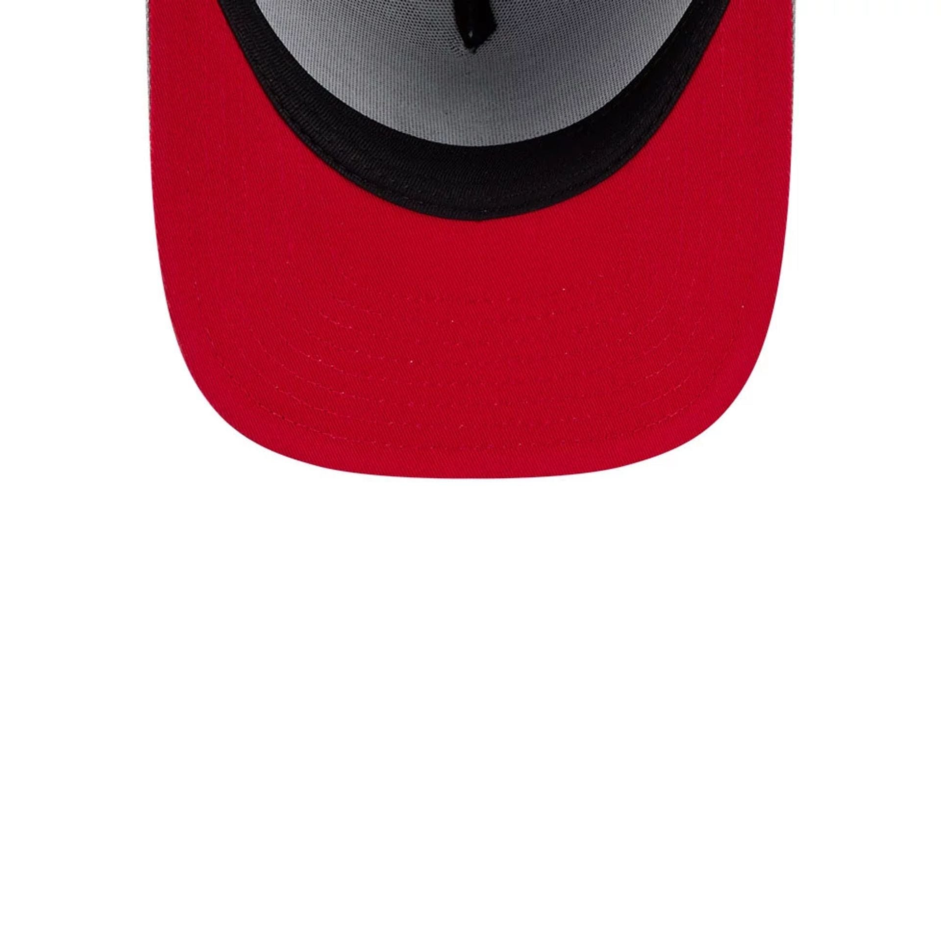 Pictured is this Tom & Jerry Love Struck 59FIFTY A-Frame Fitted cap in grey. 2