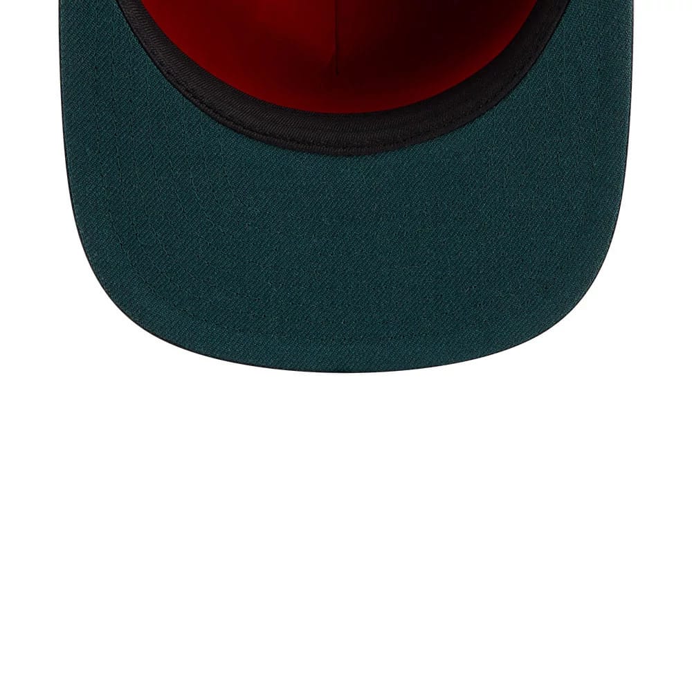 Pictured is this NFL Chiseled Embroidery San Francisco 49ers 59FIFTY A-Frame Fitted cap in black. 2