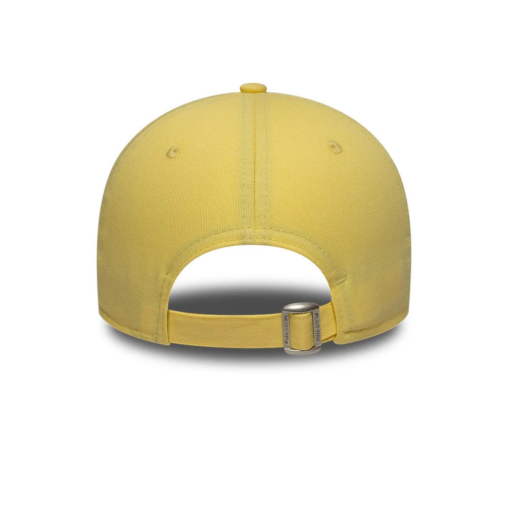 Liverpool FC Womens Pastel Yellow New Era 9FORTY Adjustable Cap, rear view showing the unstructured crown with yellow top button and eyelets, an adjustable strap closure with a slider and a clean, seamless finish.