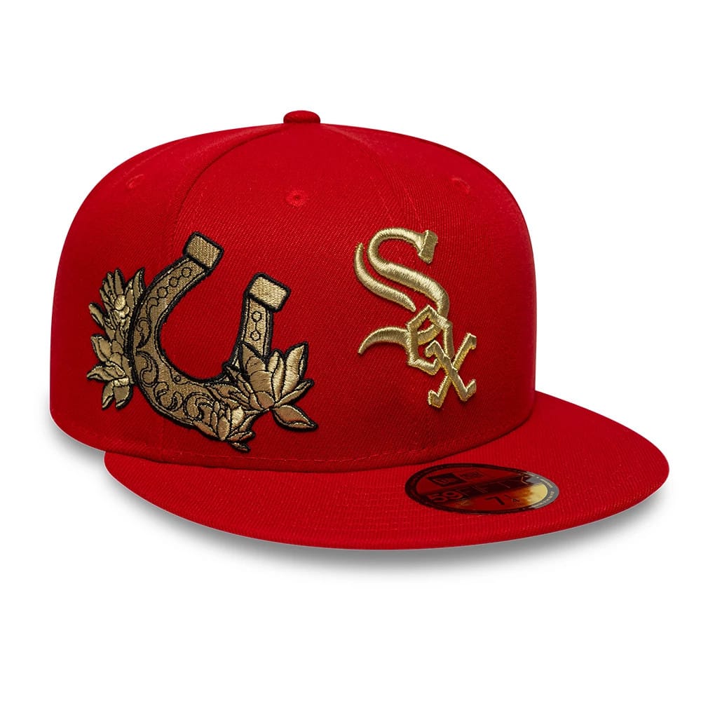 Pictured is this MLB Horseshoe Chicago White Sox 59FIFTY Fitted cap in red. 1