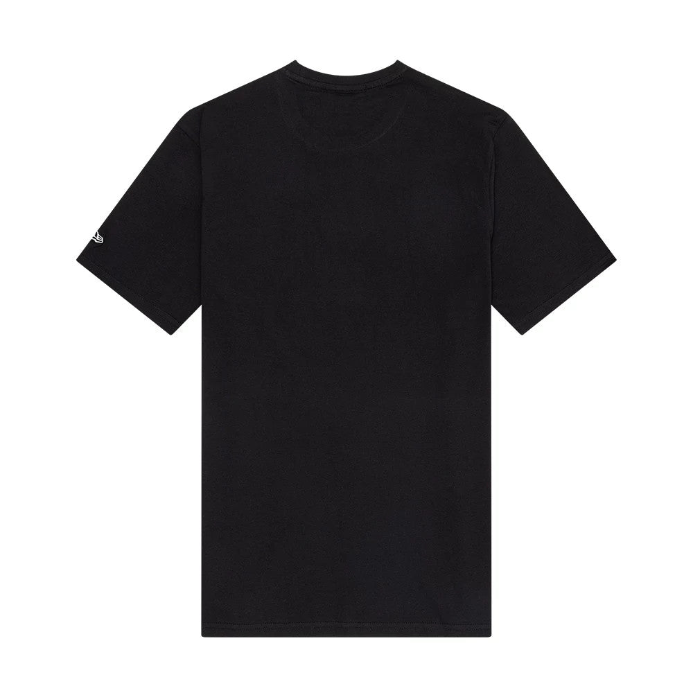 The model is wearing this MLB Drip New York Yankees T-Shirt in black. 2