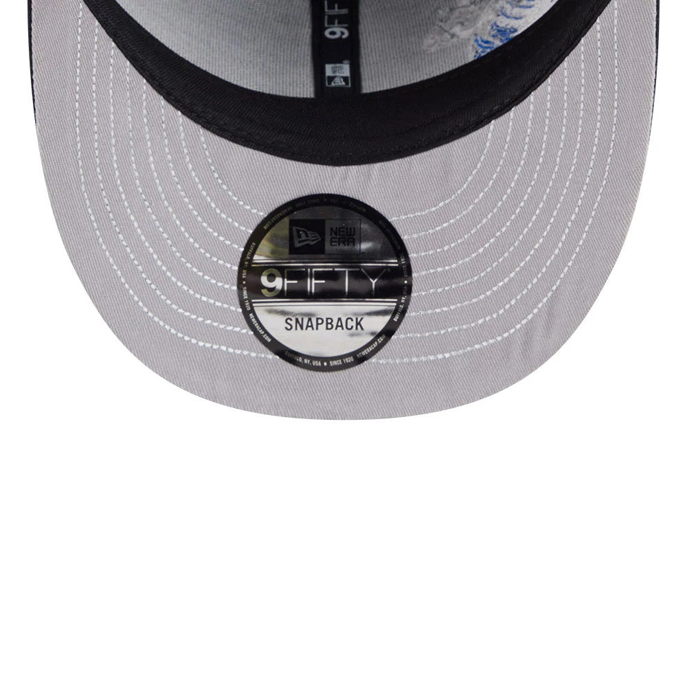 Seattle Mariners MLB Vissurf Black New Era 9FIFTY Snapback Adjustable Cap, inside view showing the grey undervisor with a 9FIFTY size sticker, black interior taping with a white logo, and a light-coloured sweatband along the inner rim.