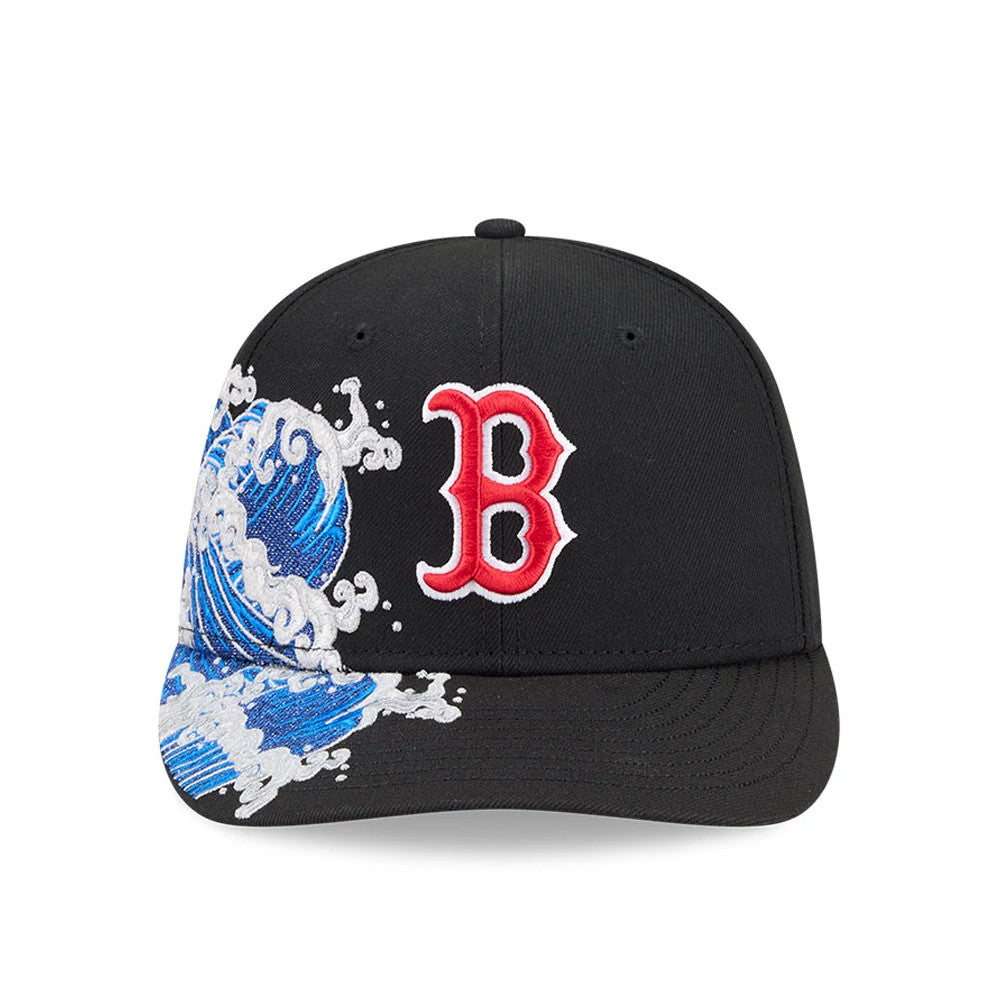 Boston Red Sox MLB Vissurf Black New Era 9FIFTY Snapback Adjustable Cap, front view showing a raised red embroidered B logo on the front panel, detailed blue and white wave graphic on the right, and a flat black visor.