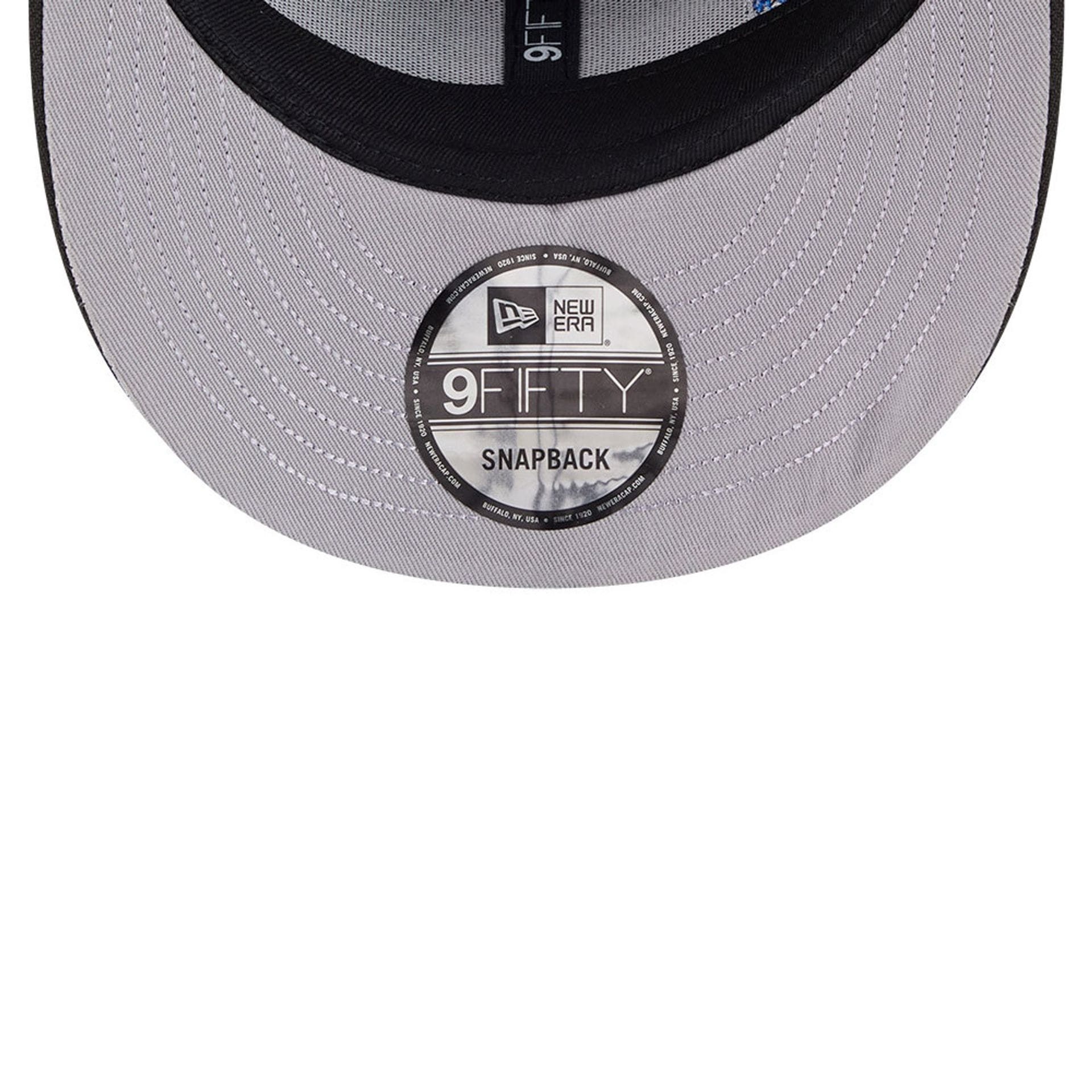 Pictured is this MLB Vissurf Boston Red Sox 9FIFTY Snapback cap in black. 2