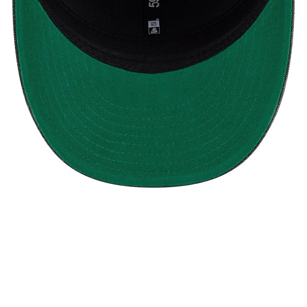 Pictured is this NBA Hardwood Classic Chicago Bulls 59FIFTY Fitted cap in black. 2