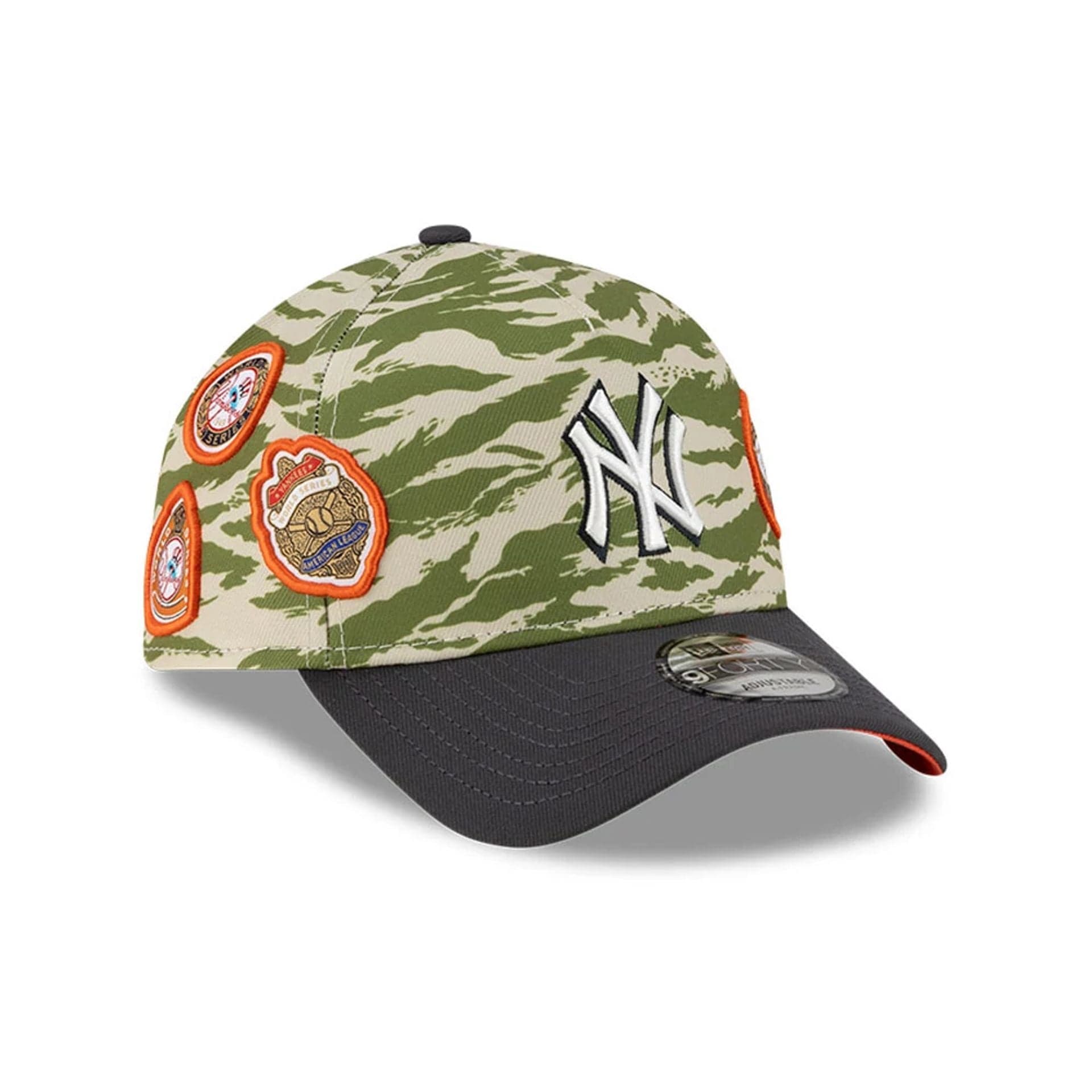 Pictured is this MLB Tiger Camo New York Yankees 9FORTY A-Frame cap in Green. 1