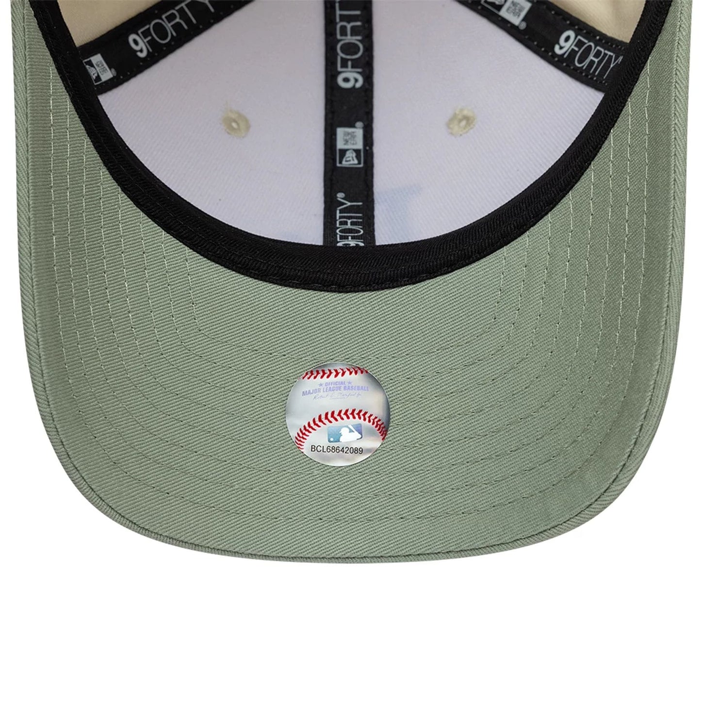 Pictured is this MLB Side Script LA Dodgers 9FORTY M-Crown cap in Cream. 6