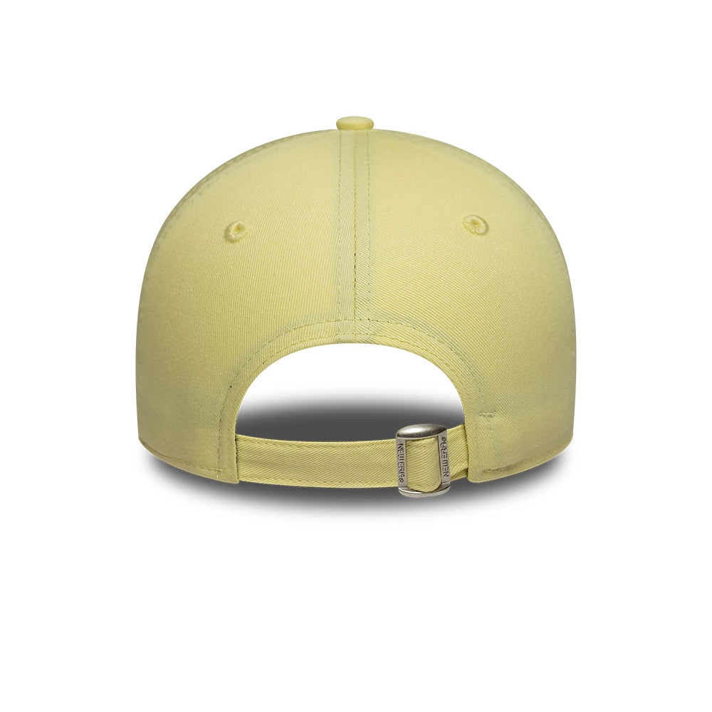 New York Yankees Womens MLB League Essential Pastel Yellow New Era 9TWENTY Adjustable Cap, rear view showing the open back with a buckle on the pastel yellow strap, featuring yellow eyelets and a matching top button on the unstructured crown.