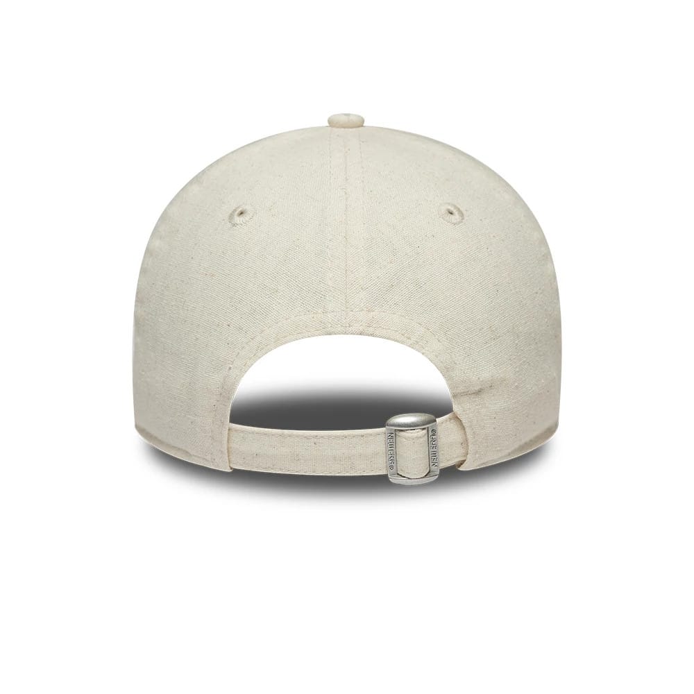Pictured is this Womens MLB Linen New York Yankees 9TWENTY cap in light beige. 4