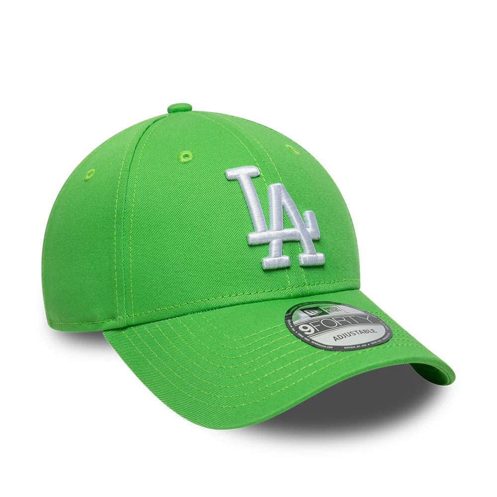 LA Dodgers MLB League Essential Open Green New Era 9FORTY Adjustable Cap, front view showing the white raised embroidered LA logo on the green structured crown, with matching green curved visor and attached 9FORTY size sticker.