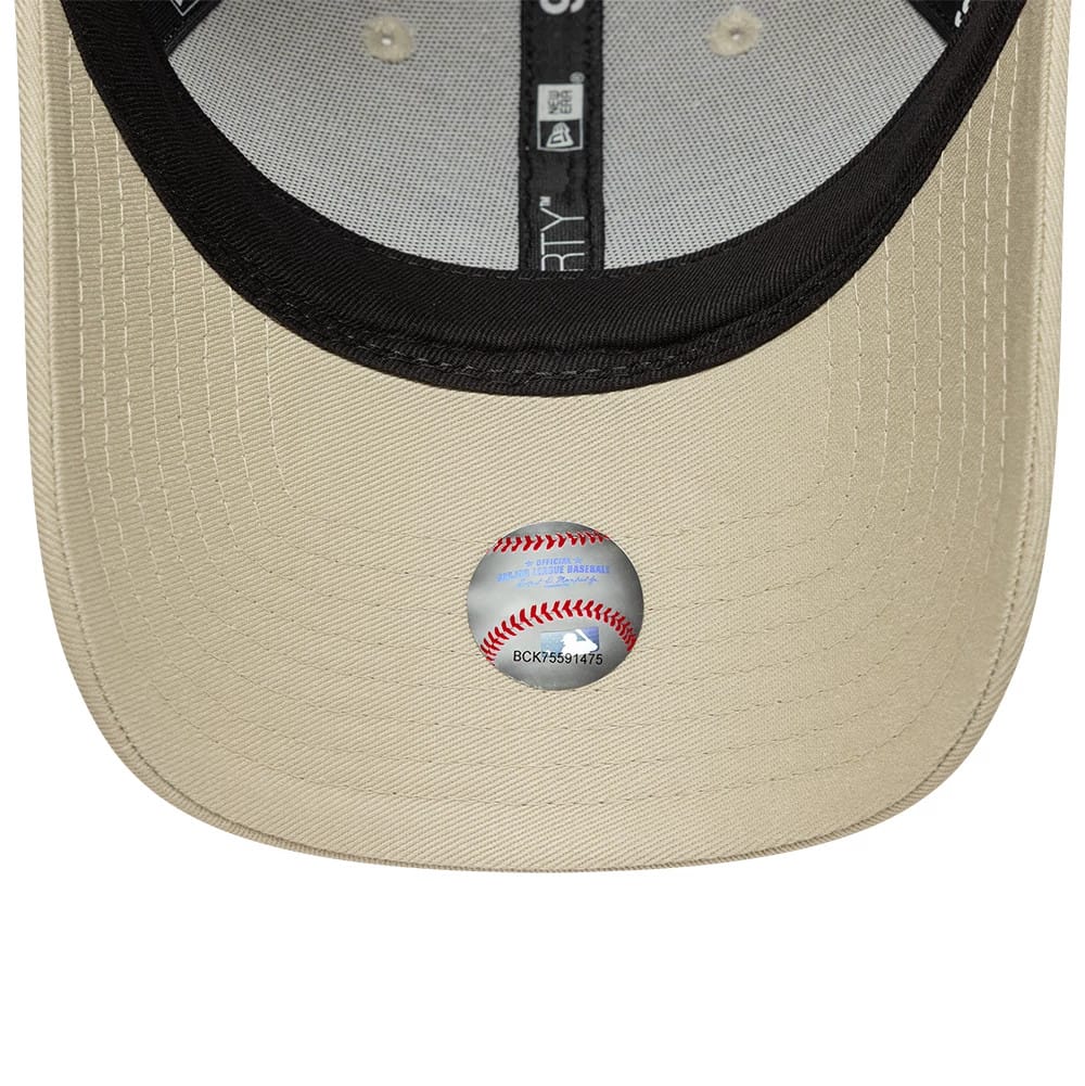 Pictured is this Womens MLB Metallic New York Yankees 9FORTY cap in light beige. 5