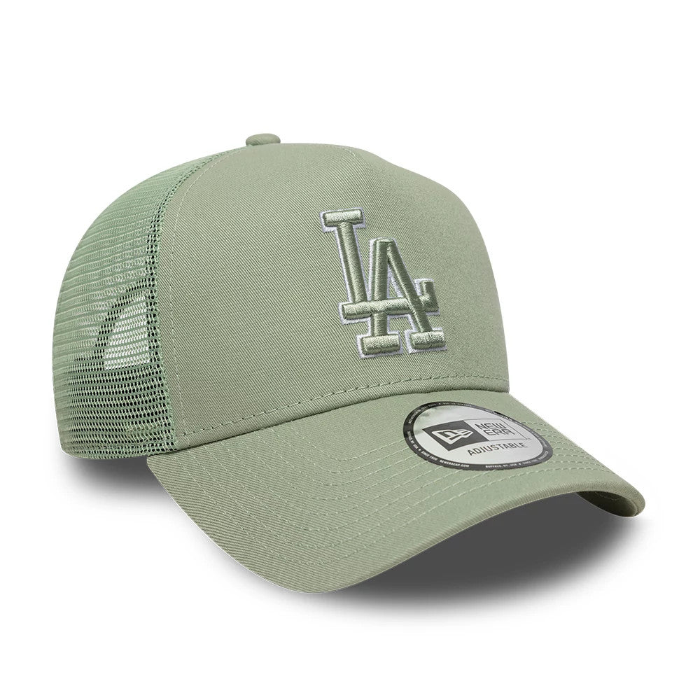 LA Dodgers MLB Outline Pastel Green New Era 9FORTY E-Frame Trucker Adjustable Cap, three-quarter view showing a white embroidered LA logo on the structured front panel, curved visor with a 9FORTY size sticker, and mesh back panels.