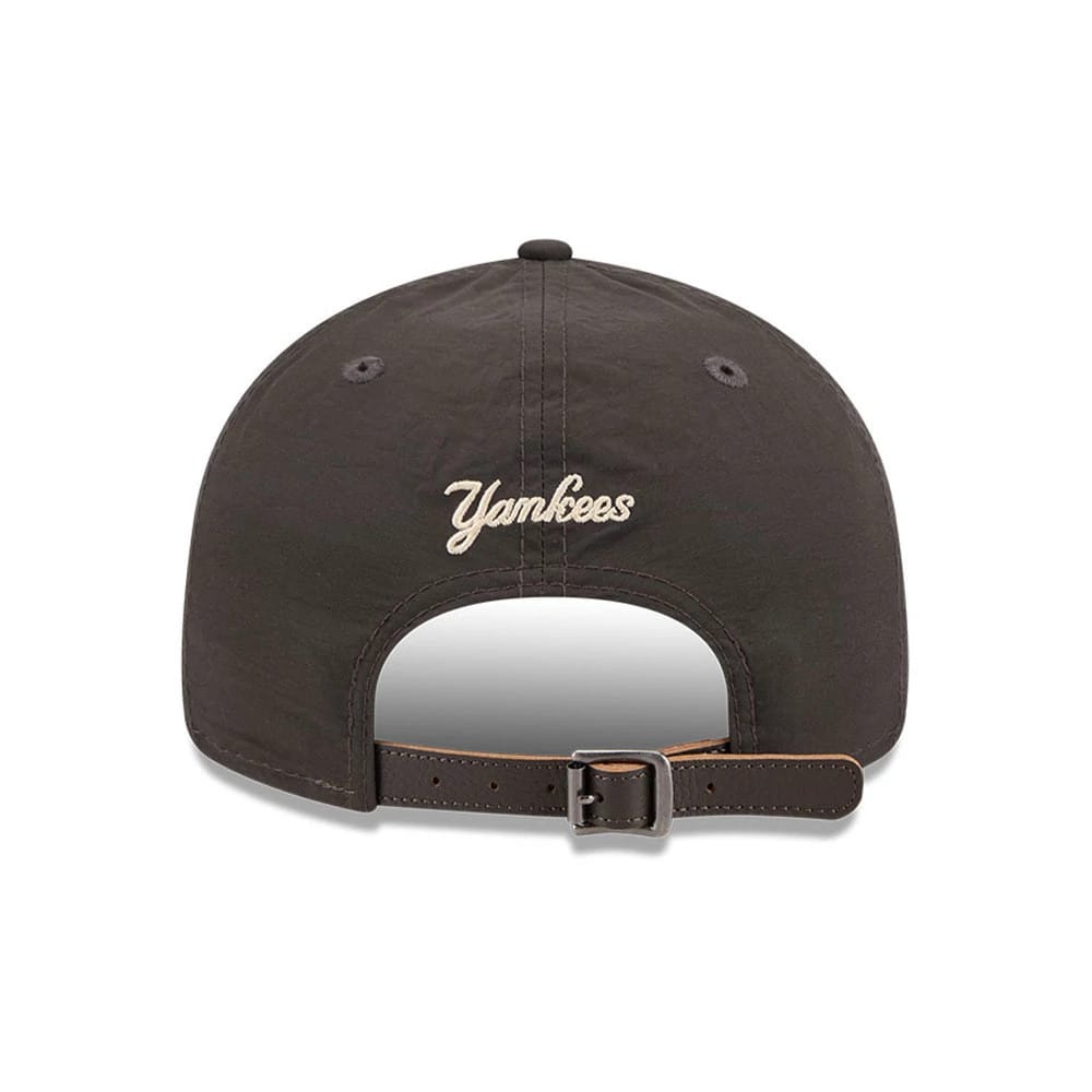 Pictured is this MLB Nylon New York Yankees Retro Crown 9FIFTY cap in black. 2