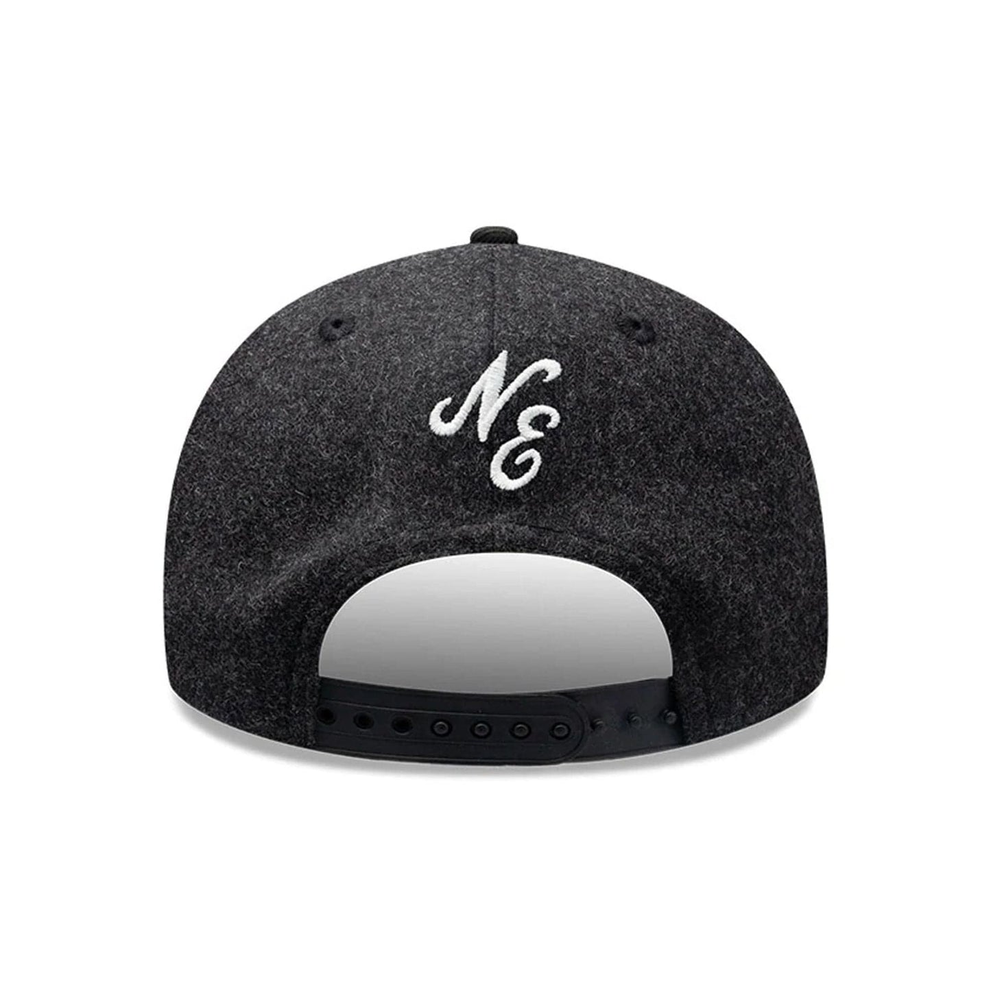 Pictured is this New Era Melton Wool Retro Crown 9FIFTY cap in black. 4