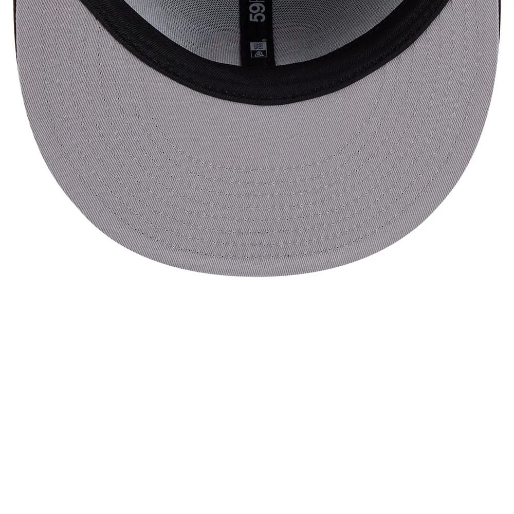 Pictured is this MLB X Looney Tunes Bugs Bunny San Diego Padres 59FIFTY Fitted cap in dark brown. 2