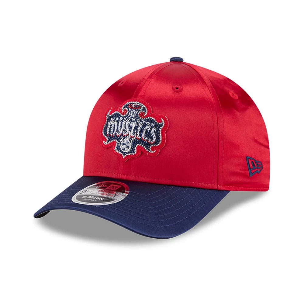 Washington Mystics WNBA Draft 2026 Red New Era 9FORTY M-Crown Adjustable Cap, three-quarter view showing the intricate Mystics logo in raised embroidery on the front panel, with a navy curved visor and a 9FORTY size sticker.