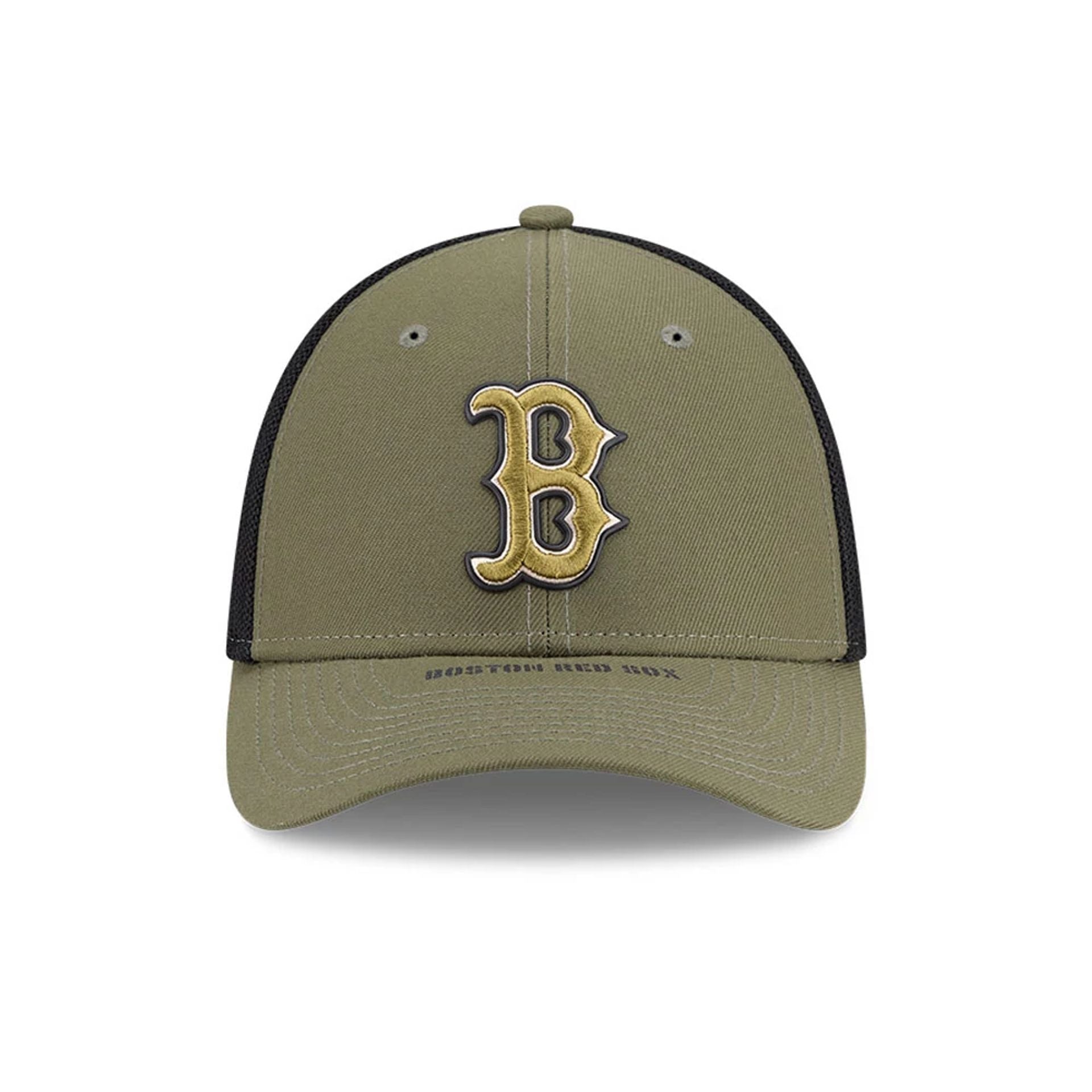 Pictured is this MLB Armed Forces Day 2026 Boston Red Sox 39THIRTY M-Crown Stretch Fit cap in green. 2