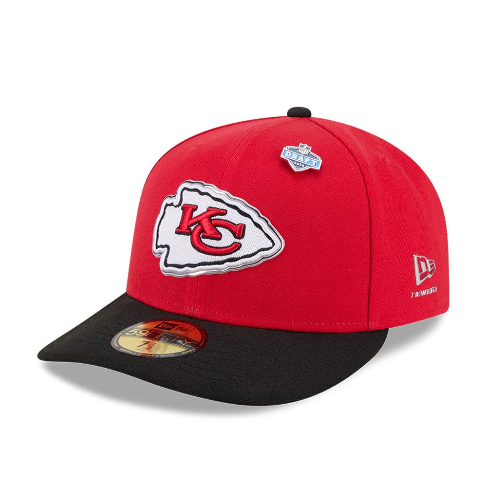 Kansas City Chiefs NFL Draft 2026 Red New Era 59FIFTY Fitted Cap, three-quarter view showing raised white and red team logo on the front, a black flat visor with a gold 59FIFTY size sticker, and New Era flag logo on the left side.